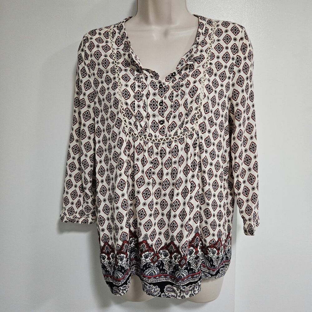 Jennifer Taylor Size Medium Ivory Medallion Print 3/4‎ Sleeve Pleated Blouse